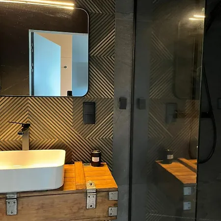 Hanza 21 City View Appartamento *